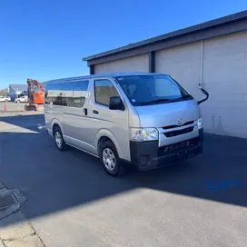 Toyota Hiace 2022 photo 2