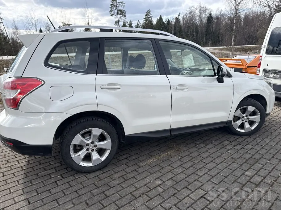 Subaru Forester 2015 photo 5