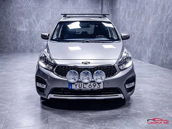 Kia Carens 2018 photo 2