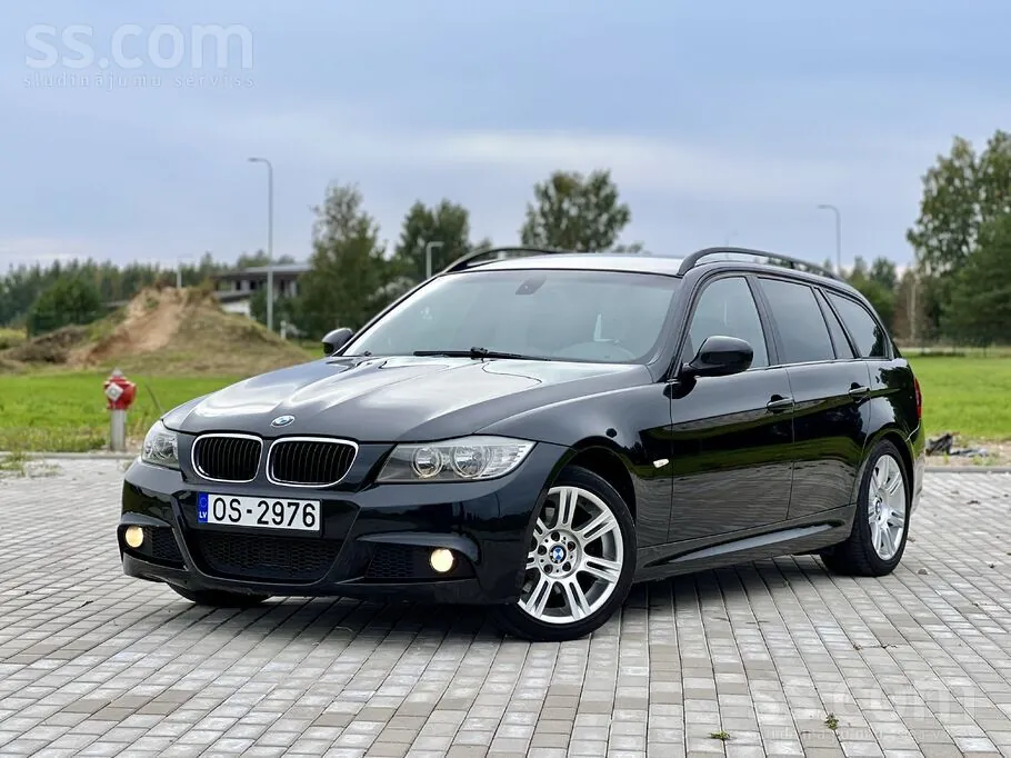 BMW 318D 2009 photo 2