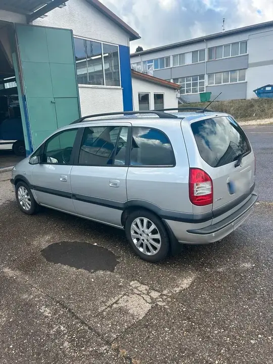 Opel Zafira