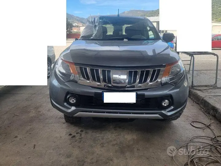 Mitsubishi L200 2017 photo 5