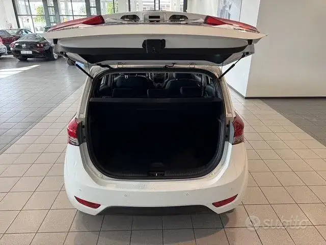 Hyundai Ix20 2017 photo 4