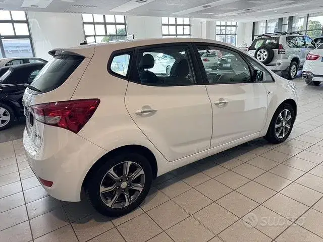 Hyundai Ix20 2017 photo 5