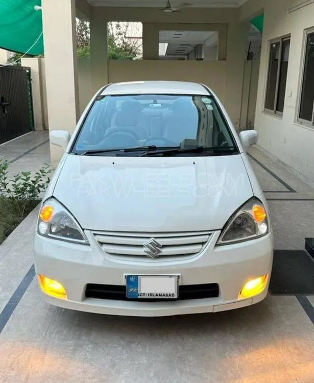 Suzuki Liana