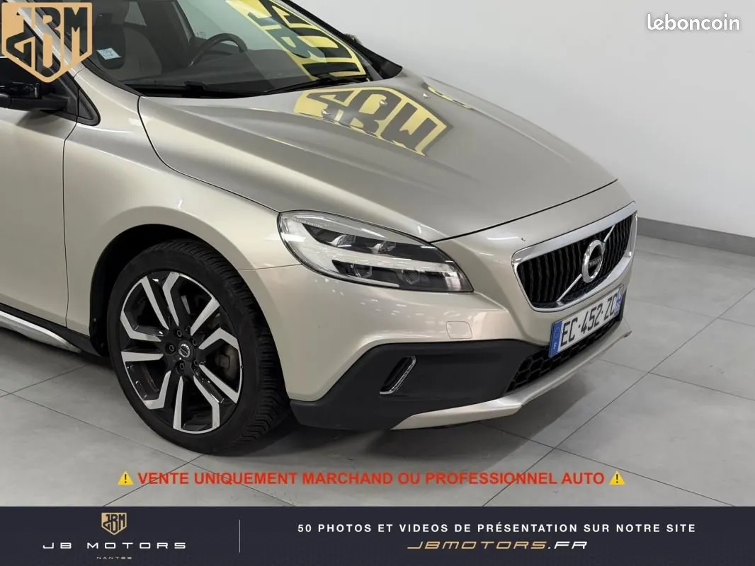 Volvo V40 Cross Country 2016 photo 3