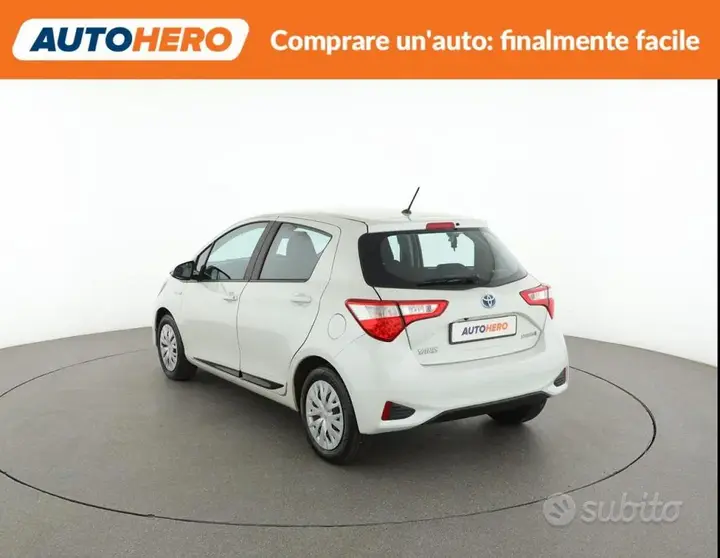 Toyota Yaris 2017 photo 4