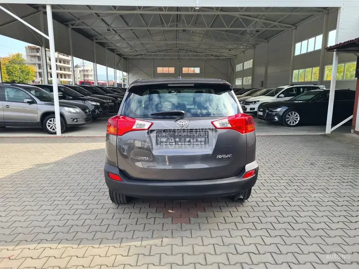 Toyota Rav4 2014 photo 4