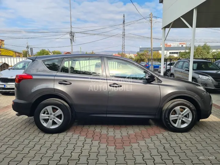 Toyota Rav4 2014 photo 2