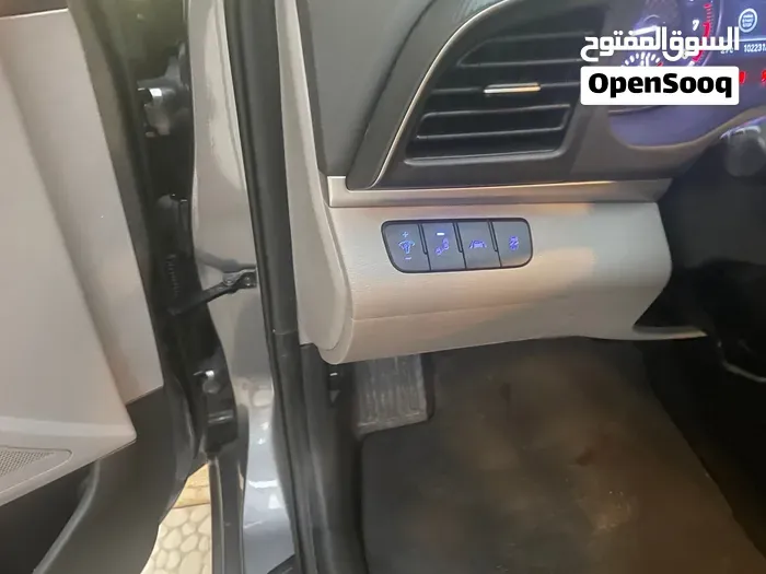 Hyundai Elantra 2020 photo 3