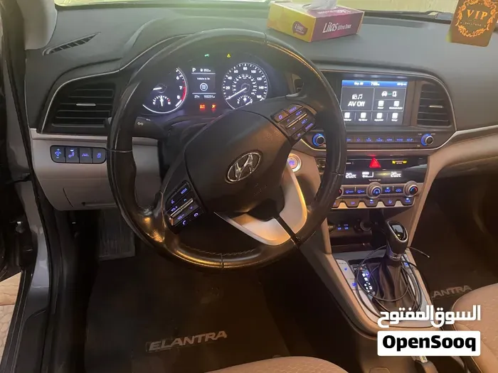 Hyundai Elantra 2020 photo 2