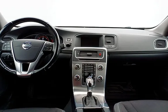 Volvo V60 2015 photo 4