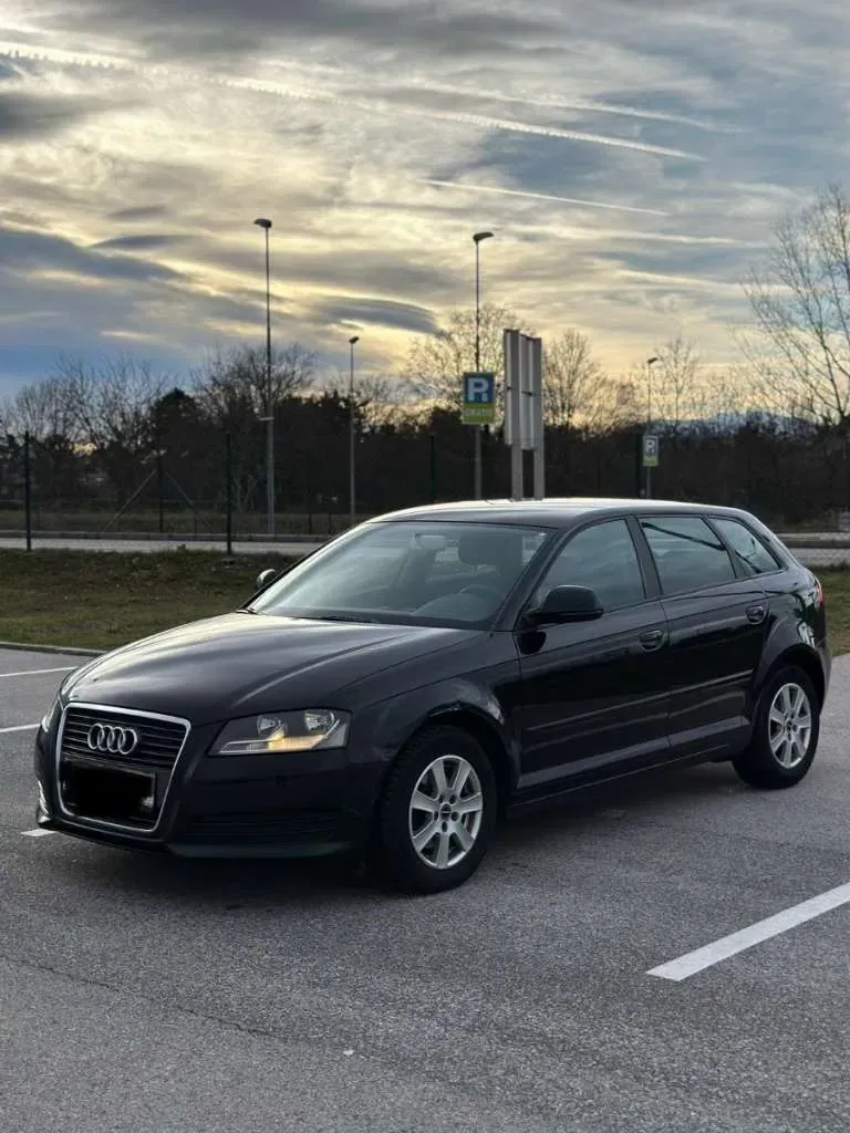 Audi A3 2010 photo 3