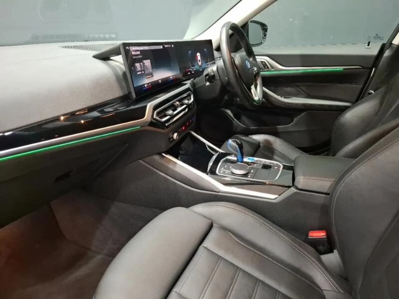 BMW I4 2022 photo 5