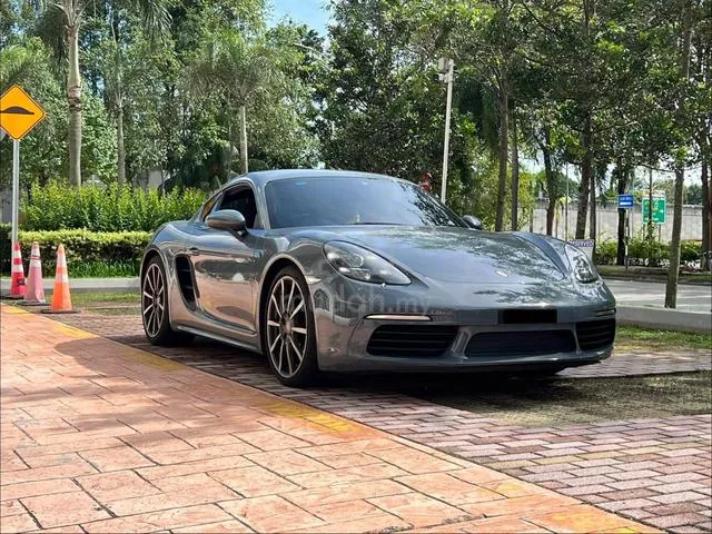 Porsche 718 Cayman
