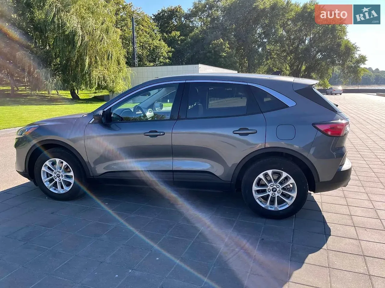Ford Escape 2022 photo 2