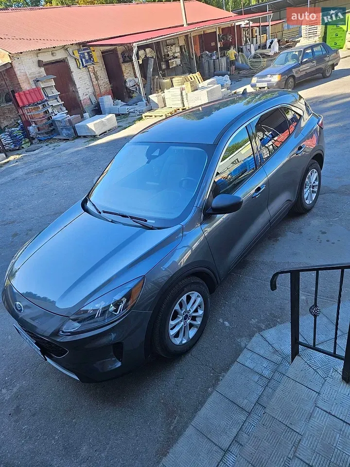 Ford Escape 2022 photo 3
