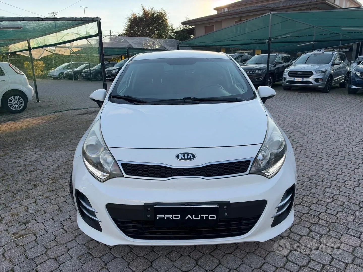 Kia Rio 2015 photo 2