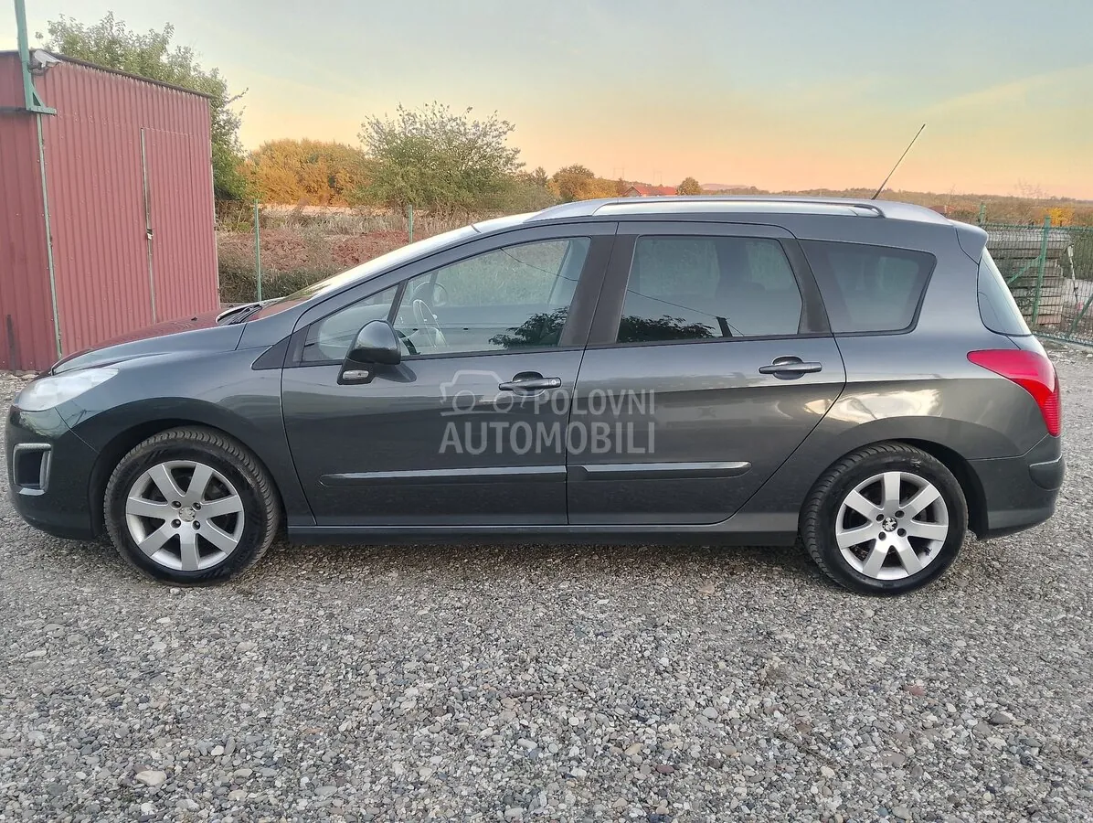 Peugeot 308 2013 photo 2
