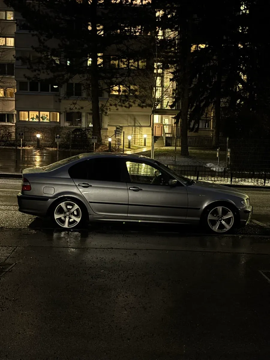 BMW 3 Series 2003 photo 3