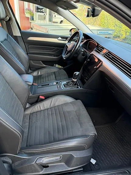 Volkswagen Passat 2022 photo 3