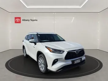 Toyota Highlander 2024 photo 2