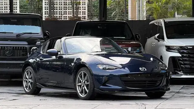 Mazda Roadster