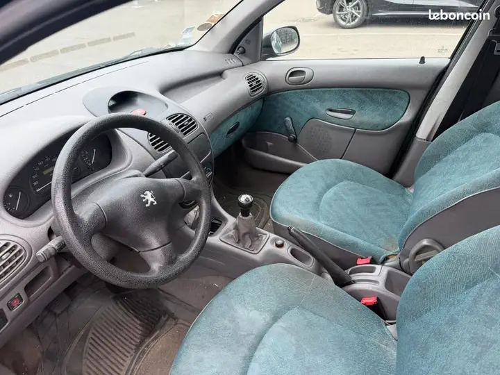 Peugeot 206 1998 photo 3