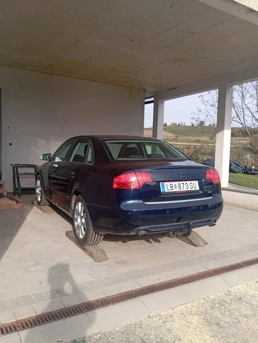 Audi A4 2006 photo 2