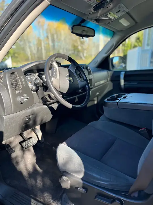 Chevrolet Silverado 2500 2009 photo 3