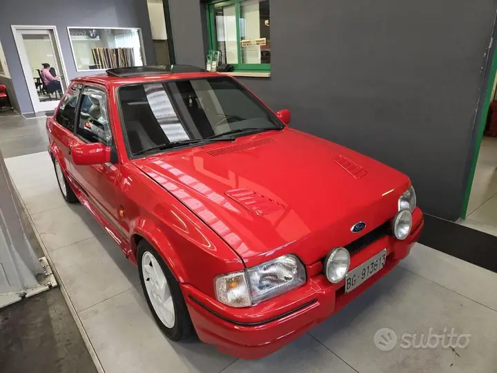 Ford Escort 1988 photo 4