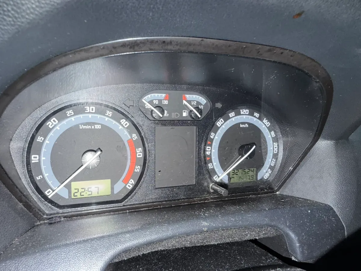 Skoda Fabia 2004 photo 3