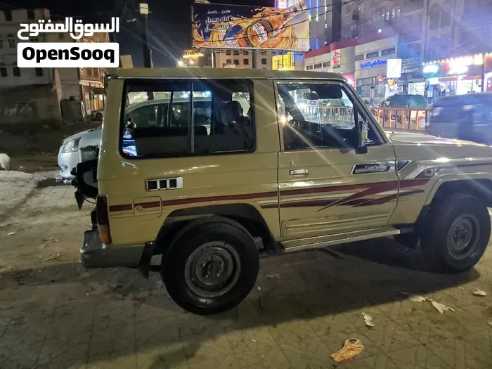 Toyota Land Cruiser 2010 photo 3