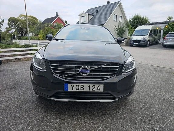 Volvo Xc60 2017 photo 2