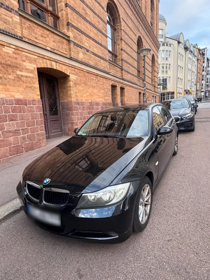 BMW 318I