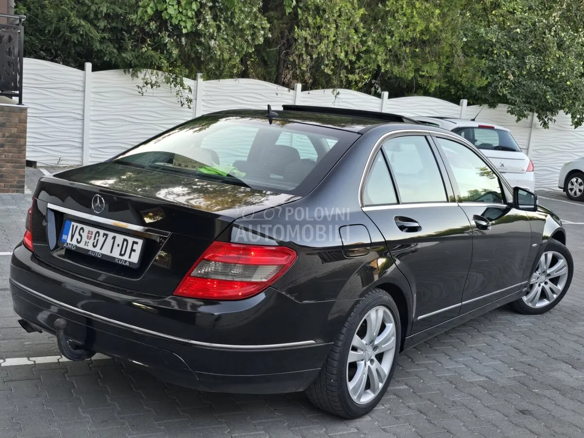Mercedes-Benz C 200 2009 photo 3