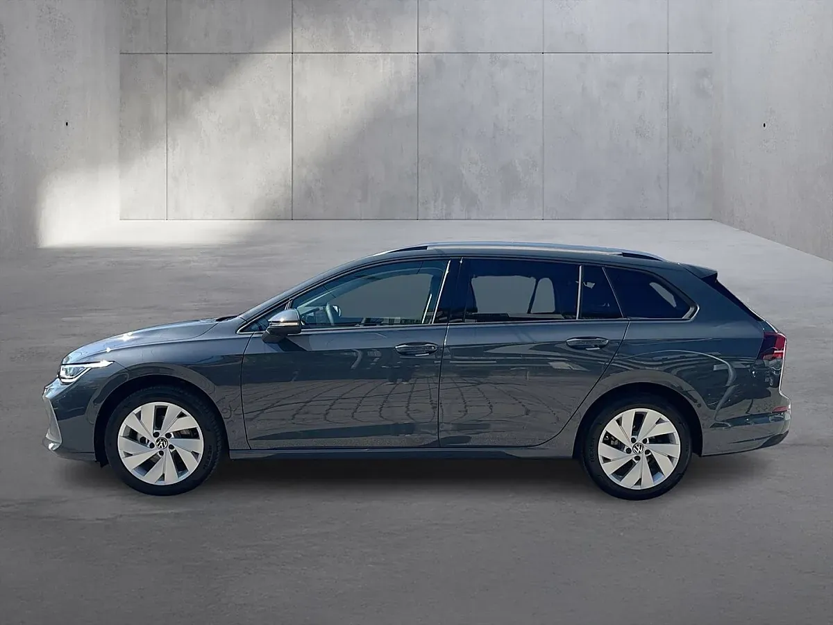 Volkswagen Golf 2026 photo 3