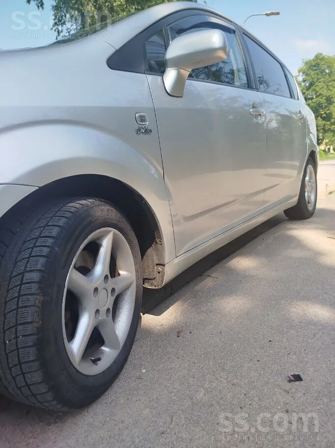 Toyota Corolla Verso 2005 photo 5