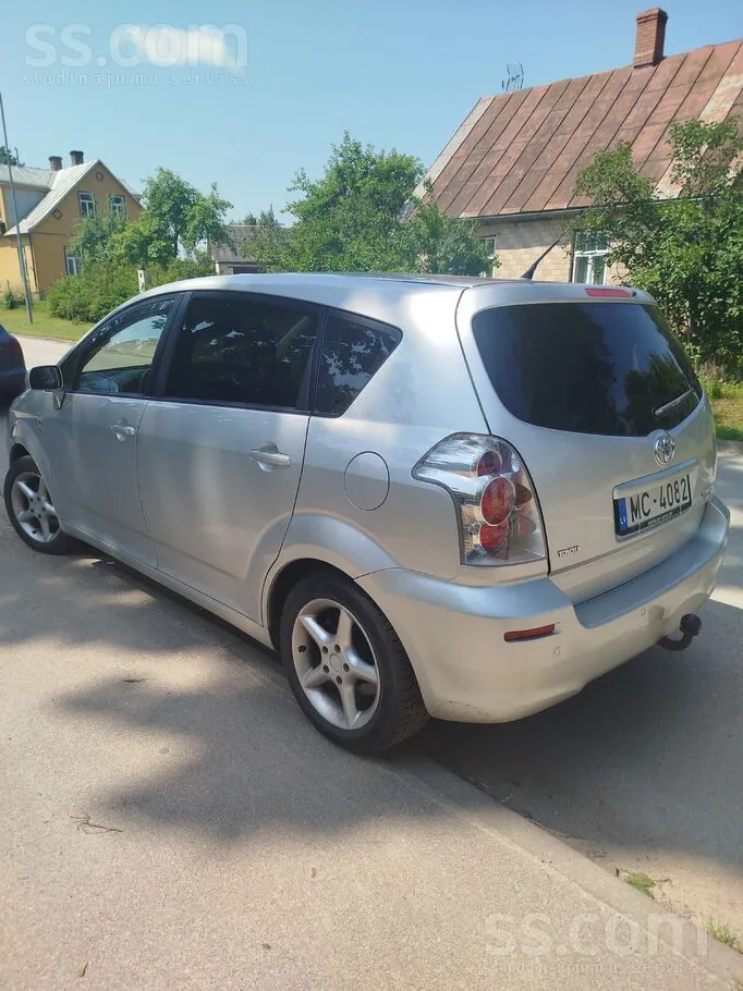 Toyota Corolla Verso 2005 photo 4