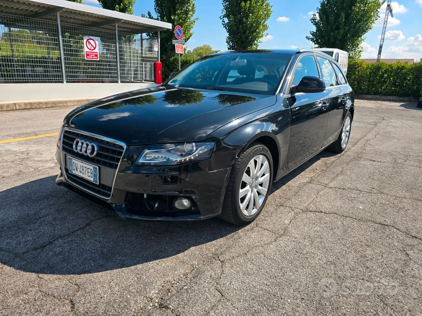 Audi A4 Avant 2009 photo 2