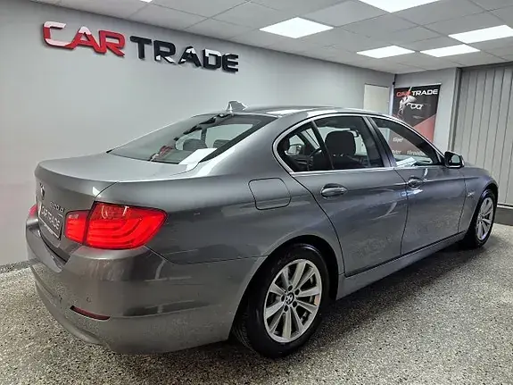 BMW 520D 2011 photo 5