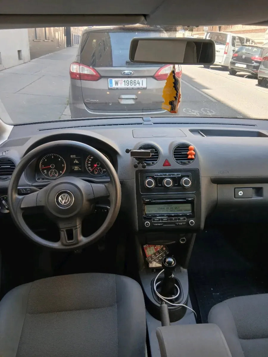 Volkswagen Caddy 2010 photo 3