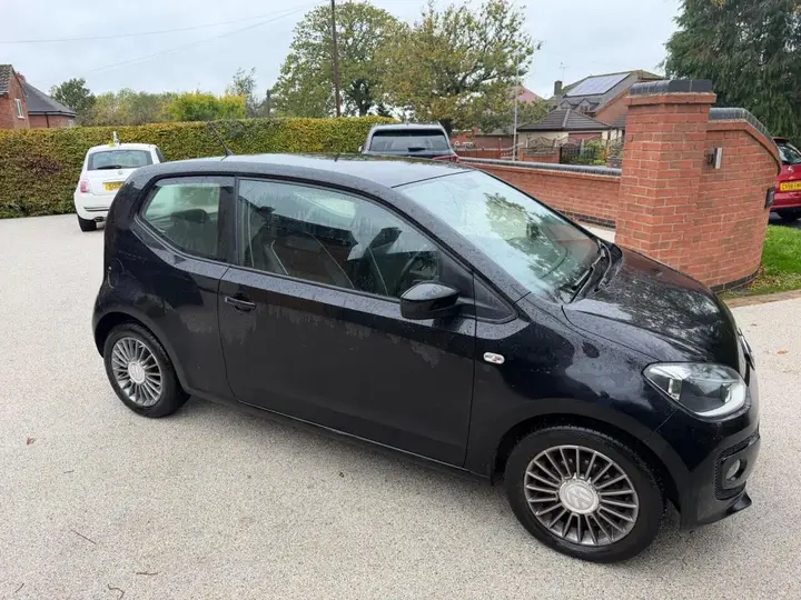 Volkswagen Up 2013 photo 3