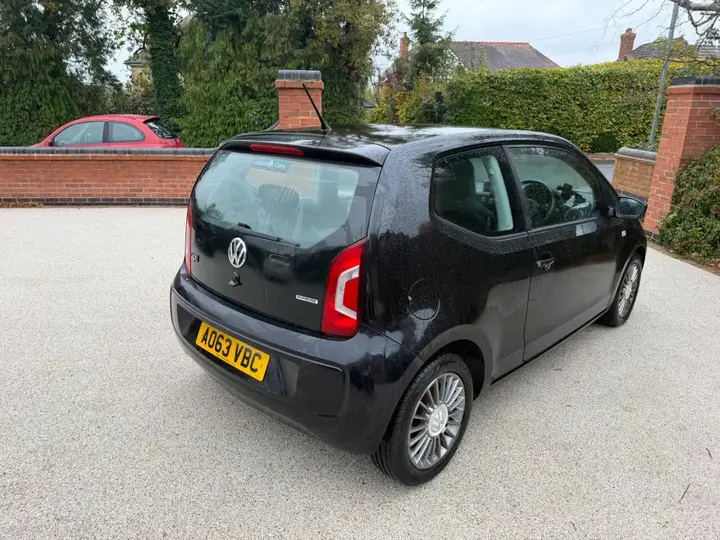 Volkswagen Up 2013 photo 4