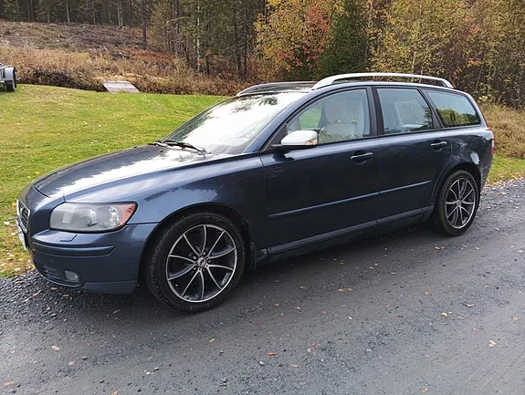Volvo V50 2005 photo 2