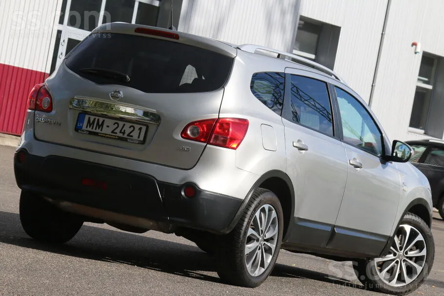 Nissan Qashqai 2009 photo 2