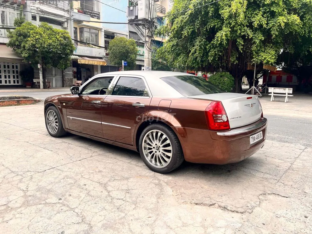 Chrysler 300C 2008 photo 2