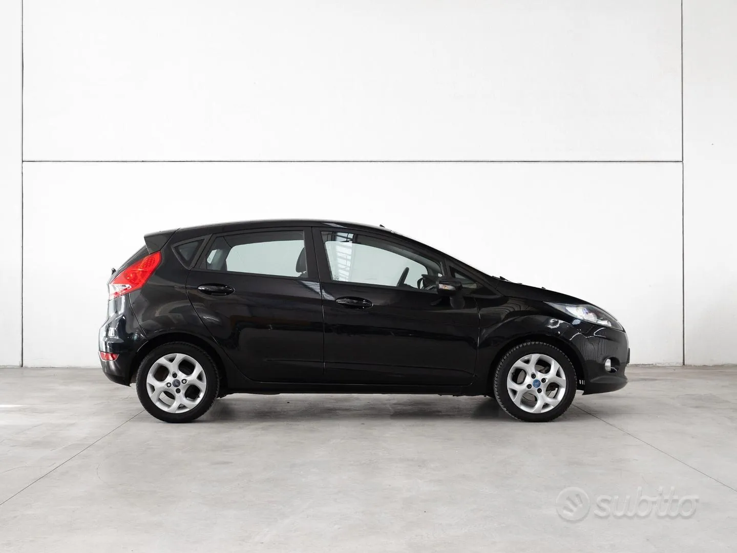Ford Fiesta 2011 photo 3
