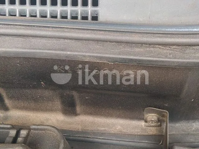 Nissan March 1998 photo 4