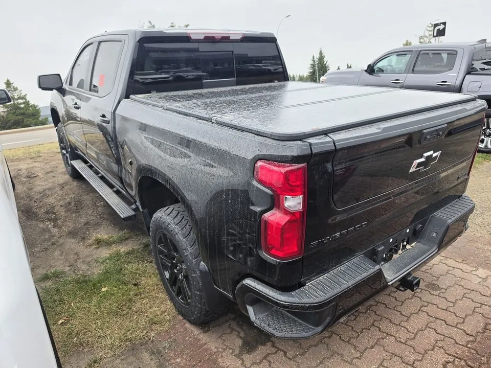 Chevrolet Silverado 1500 2024 photo 2